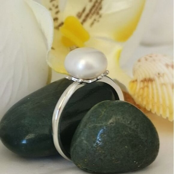 Sterling silver white freshwater pearl ring size 8 starfish setting 🆕 - Picture 1 of 5